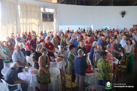 Secretaria Municipal de Assistência Social realiza almoço em comemoração ao Dia das Mães Secretaria Municipal de Assistência Social realiza almoço em comemoração ao Dia das Mães