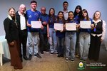 Governo Municipal entrega certificados a jovens que concluíram programa de aprendizagem em serviços administrativos