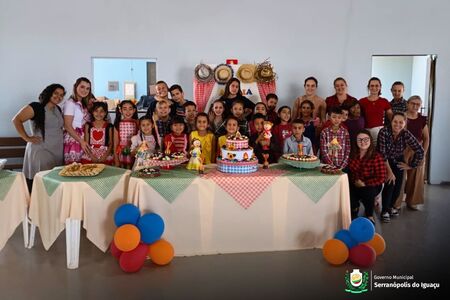 Secretaria Municipal de Assistência Social realiza Arraiá de Aniversário das crianças do Serviço de Convivência e Fortalecimento de Vínculos Secretaria Municipal de Assistência Social realiza Arraiá de Aniversário das crianças do Serviço de Convivência e Fortalecimento de Vínculos