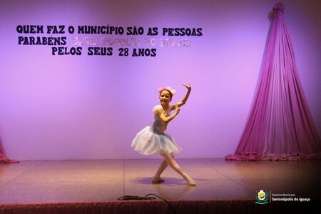 3ª Mostra Regional de Dança de Serranópolis do Iguaçu reúne dançarinos de toda a região 3ª Mostra Regional de Dança de Serranópolis do Iguaçu reúne dançarinos de toda a região