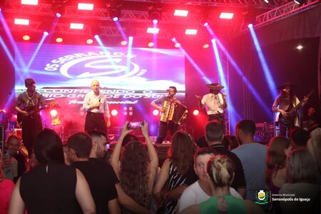 Evento Natal Musical reúne a população de Serranópolis do Iguaçu em dois dias confraternização Evento Natal Musical reúne a população de Serranópolis do Iguaçu em dois dias confraternização