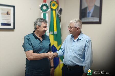 Vice-prefeito, Gilberto Marsaro, assume interinamente como prefeito de Serranópolis do Iguaçu Vice-prefeito, Gilberto Marsaro, assume interinamente como prefeito de Serranópolis do Iguaçu