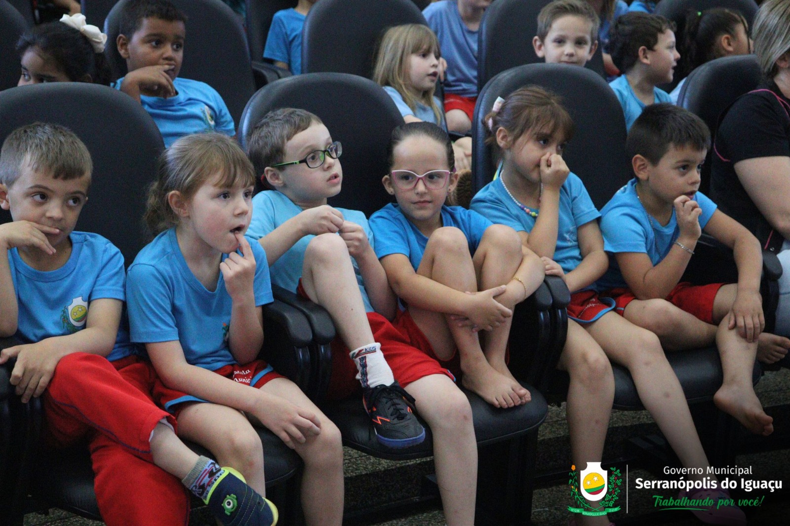 Espetáculo Teatral Espetáculo Teatral