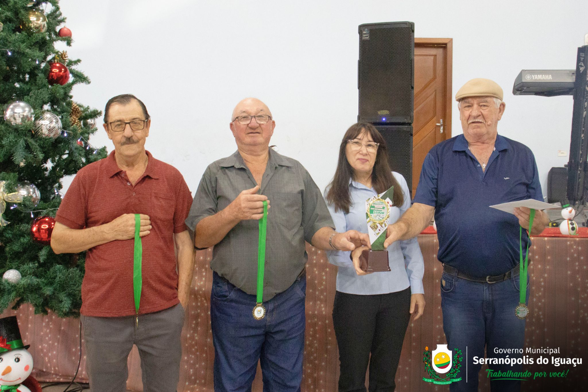 Realizado o almoço de início de recesso da Terceira Idade Realizado o almoço de início de recesso da Terceira Idade