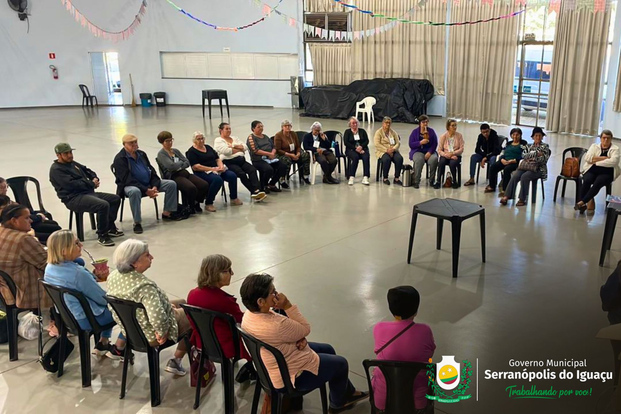 Programa Primavera da Vida recebe palestra sobre ISTs e cuidados com a saúde na terceira idade Programa Primavera da Vida recebe palestra sobre ISTs e cuidados com a saúde na terceira idade