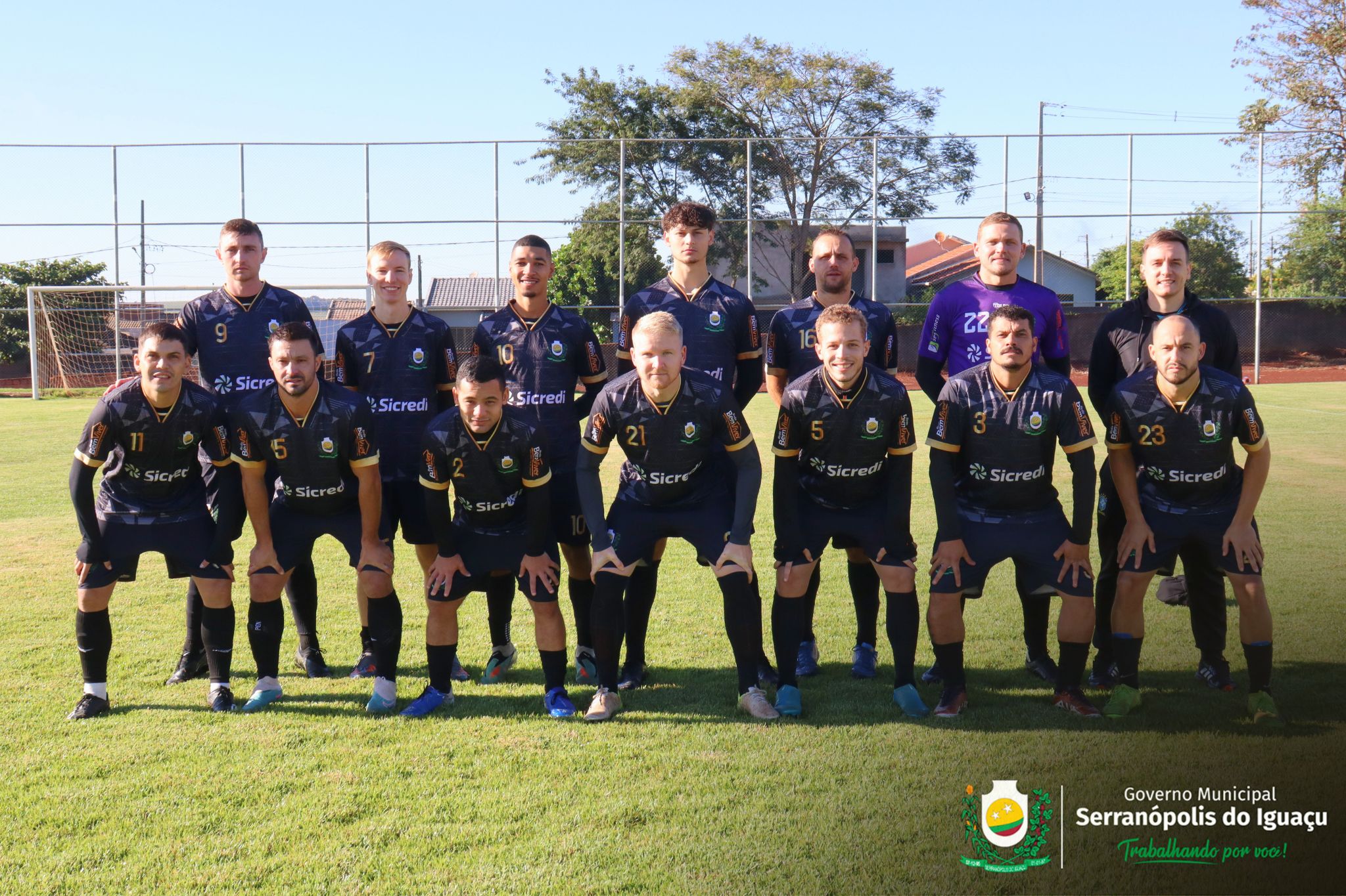 Serranópolis do Iguaçu vence em casa pela 8ª Copa Oeste de Futebol Serranópolis do Iguaçu vence em casa pela 8ª Copa Oeste de Futebol