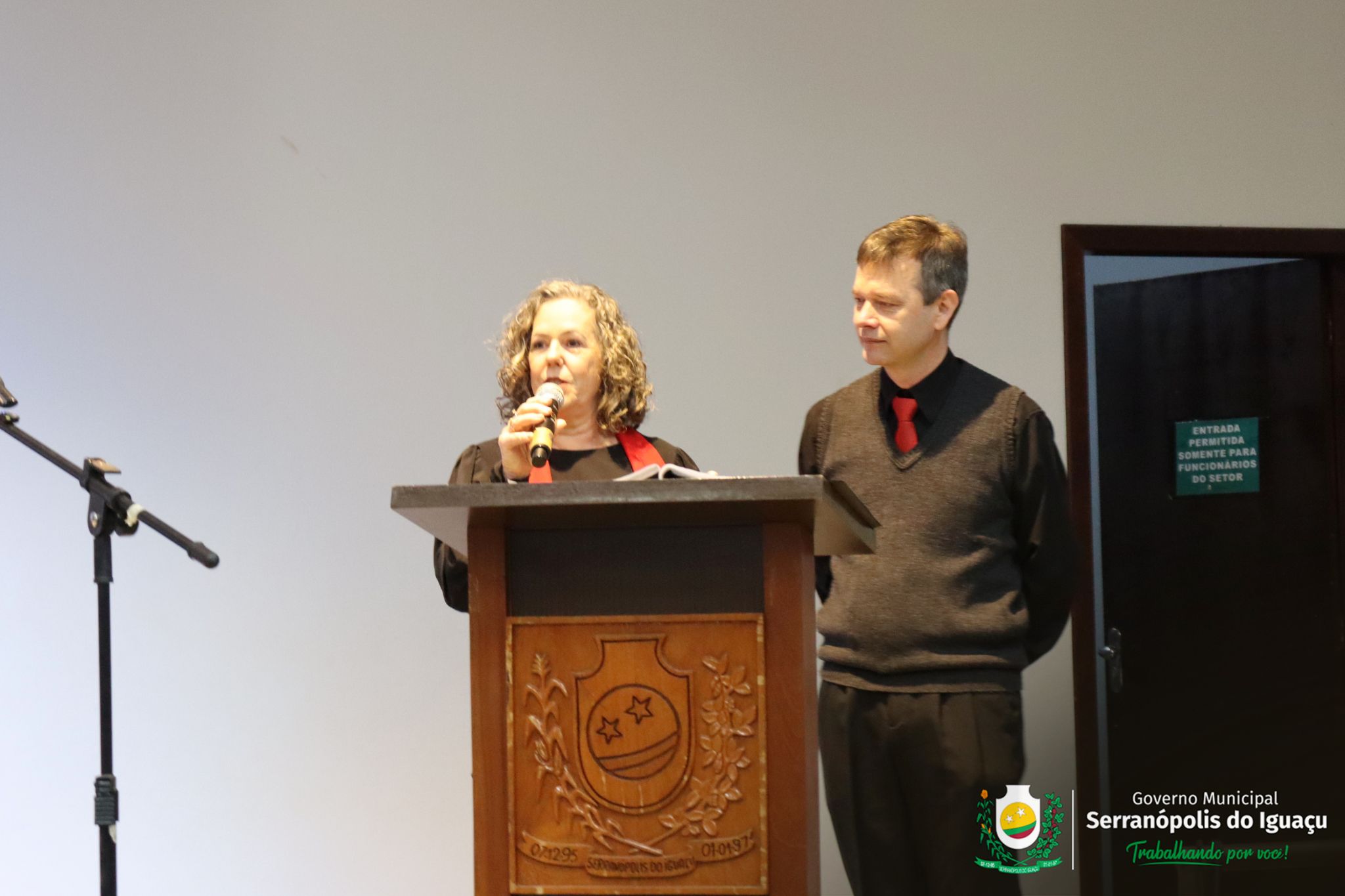 Corais celebram os 29 anos do Coral Municipal de Serranópolis do Iguaçu Corais celebram os 29 anos do Coral Municipal de Serranópolis do Iguaçu