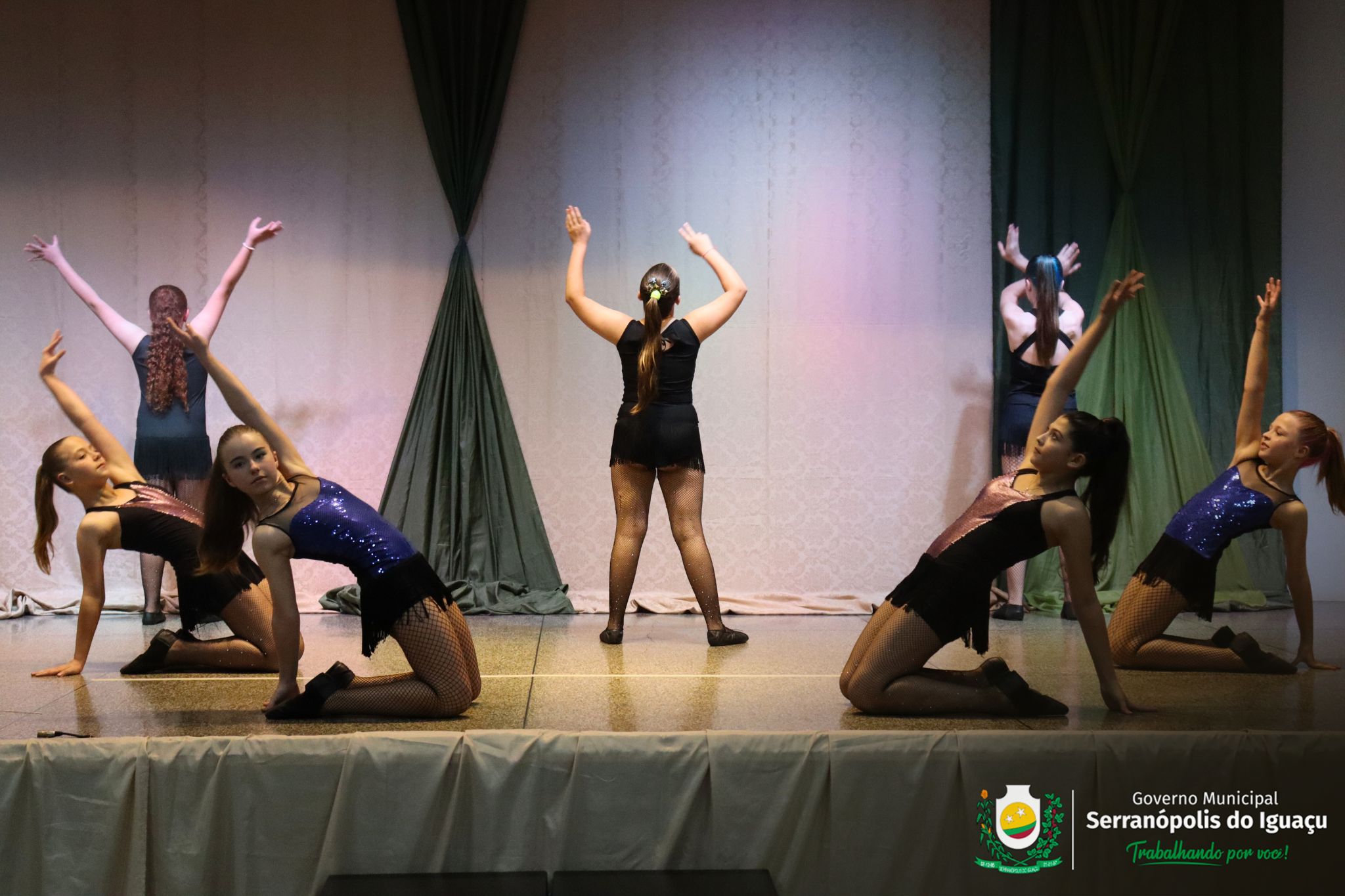 5ª Mostra Regional de Dança reúne seis municípios durante a Semana Cultural de Serranópolis do Iguaçu 5ª Mostra Regional de Dança reúne seis municípios durante a Semana Cultural de Serranópolis do Iguaçu
