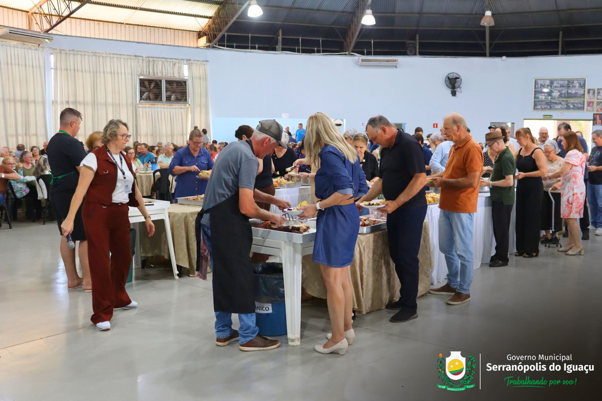 Almoço celebra o Dia Internacional da Pessoa Idosa em Serranópolis do Iguaçu Almoço celebra o Dia Internacional da Pessoa Idosa em Serranópolis do Iguaçu