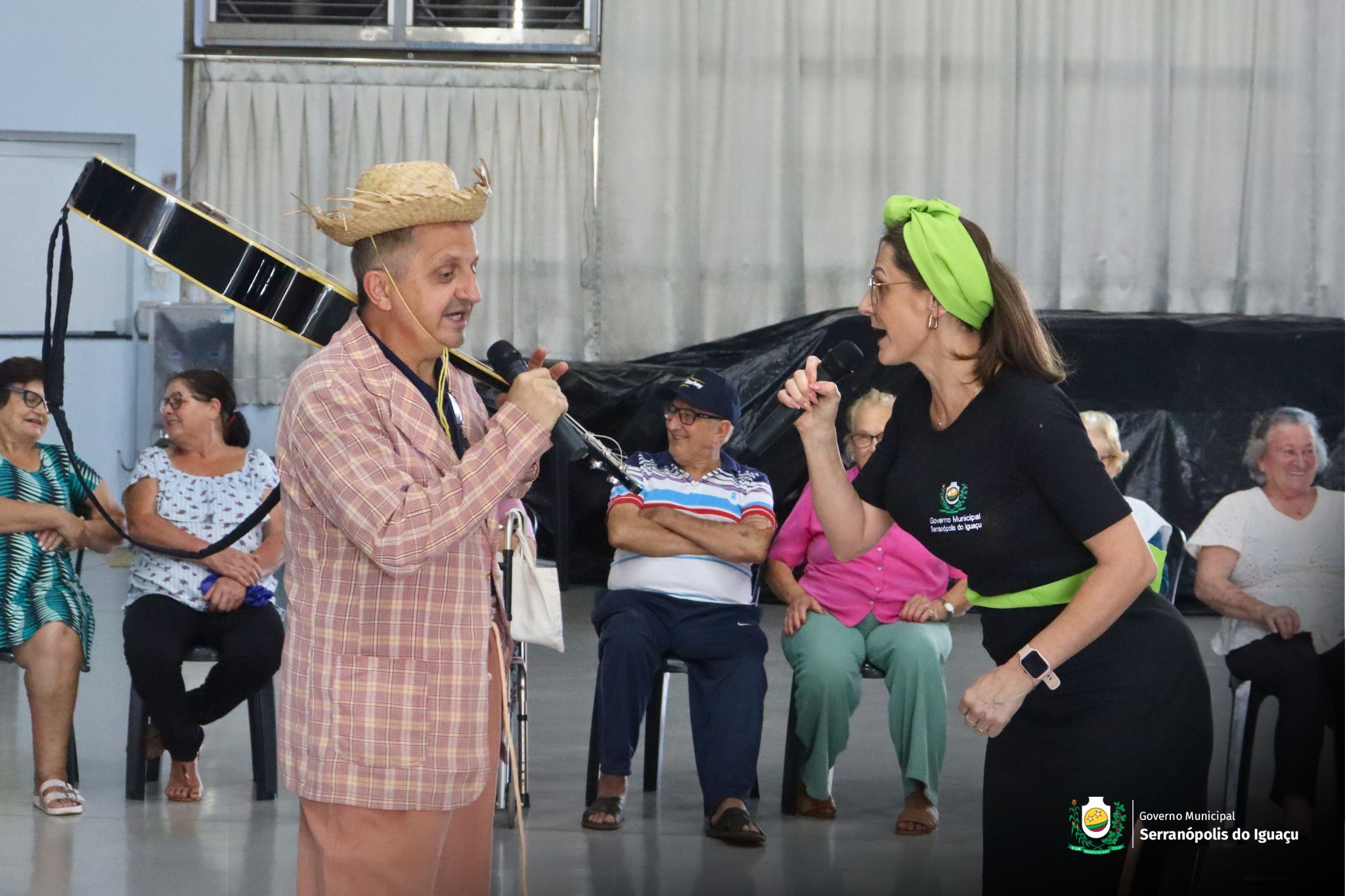 SCFV promove apresentação de Mazzaropi para o grupo Primavera da Vida