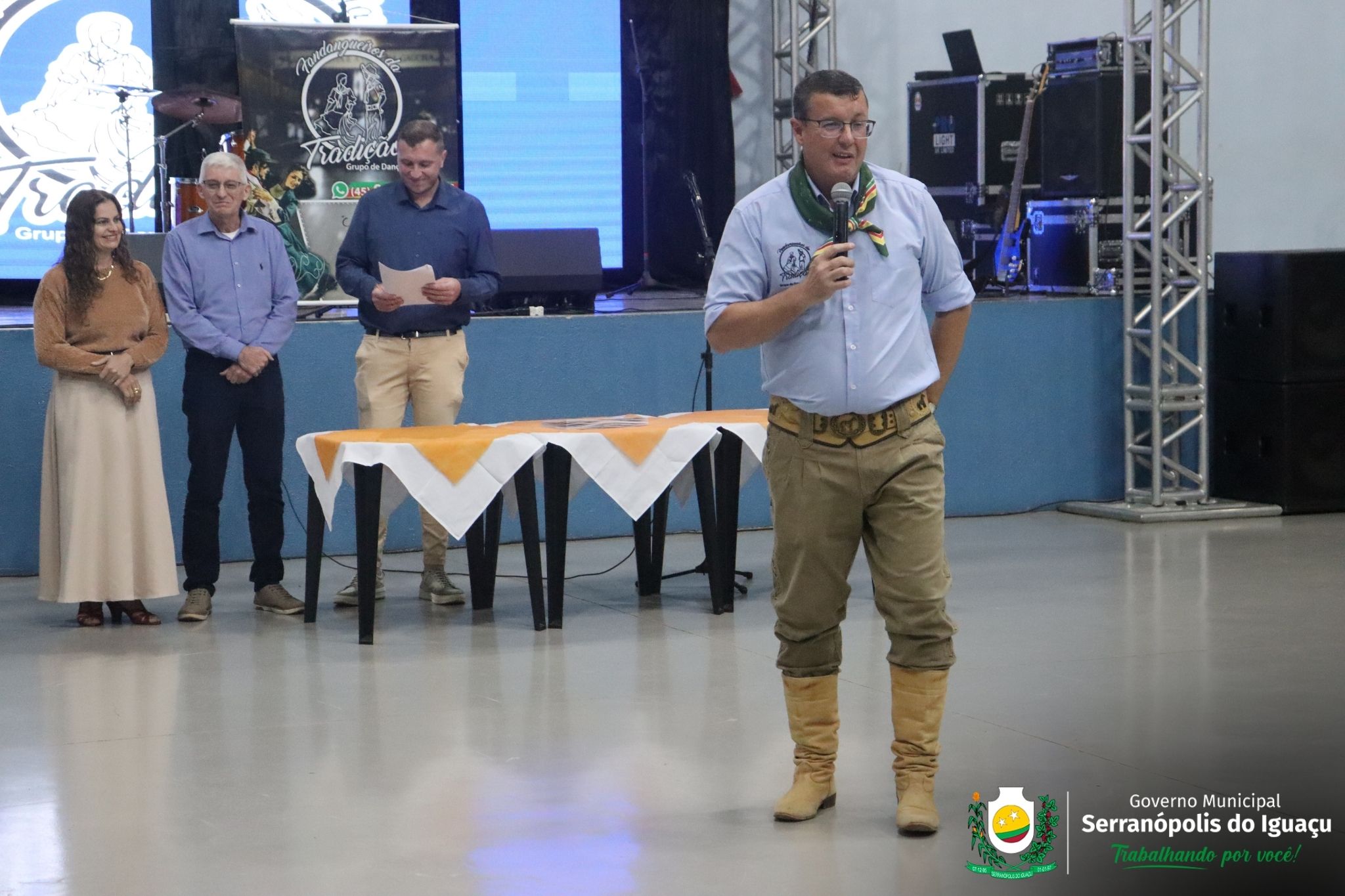 Fotos Encerramento Curso de Dança de Salão Fotos Encerramento Curso de Dança de Salão