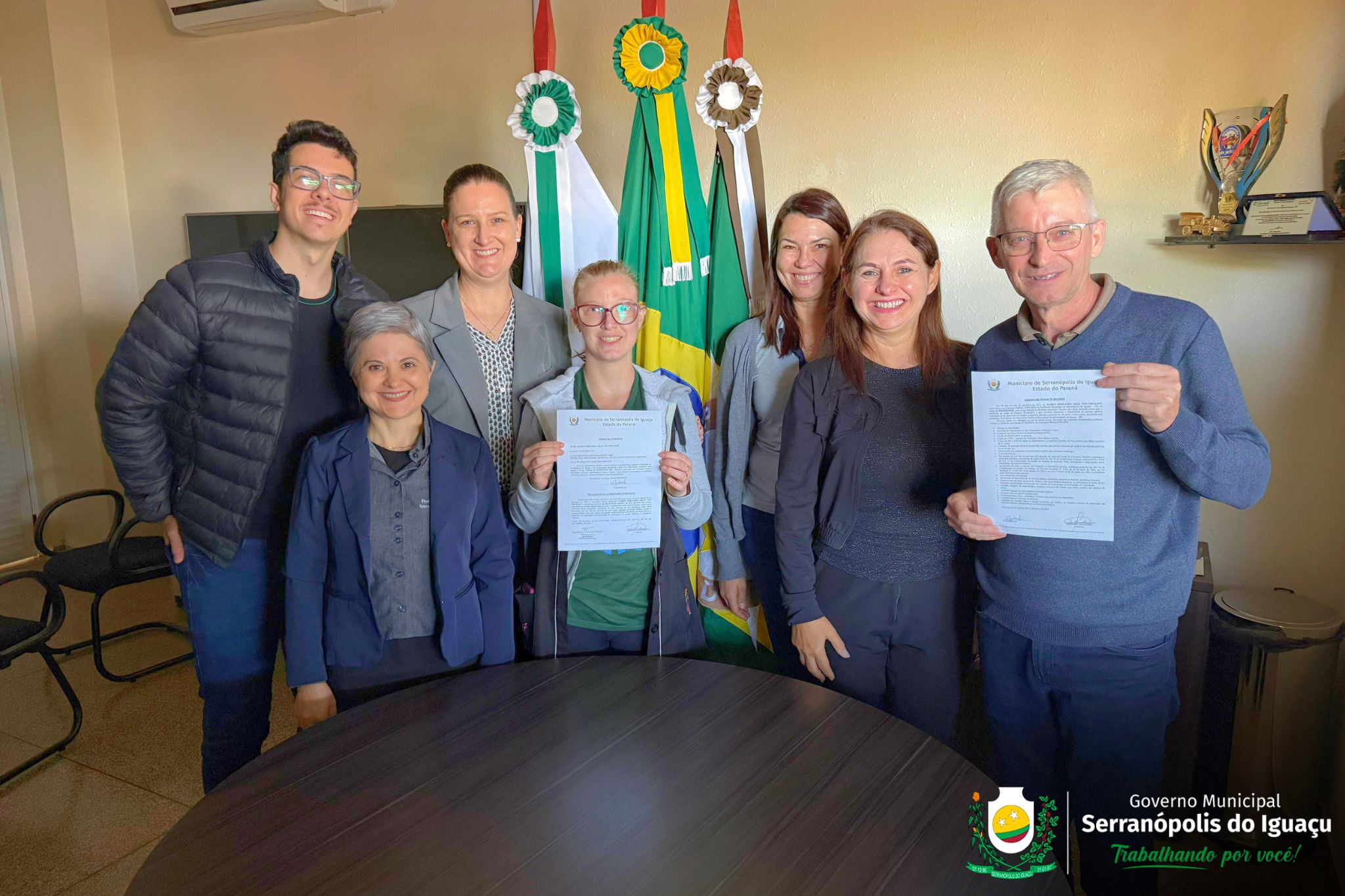 Governo Municipal empossa nova professora na rede municipal de ensino