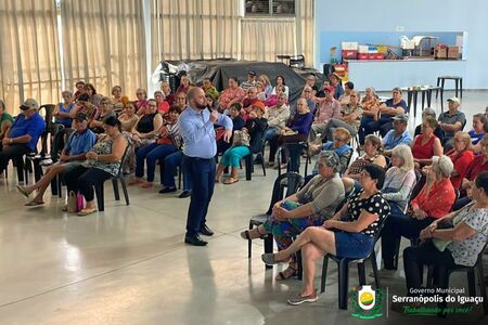 Grupo Primavera da Vida participa de palestra sobre educação financeira