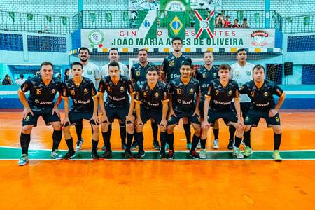 Serranópolis do Iguaçu enfrenta Iguatu pela Copa Amop nesta quinta-feira