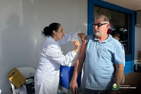 Governo Municipal realiza vacinação contra a gripe em locais estratégicos para ampliar cobertura vacinal Governo Municipal realiza vacinação contra a gripe em locais estratégicos para ampliar cobertura vacinal