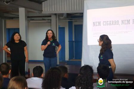 Governo Municipal realiza palestra sobre prevenção ao tabagismo no Colégio do Campo Presidente Kennedy Governo Municipal realiza palestra sobre prevenção ao tabagismo no Colégio do Campo Presidente Kennedy